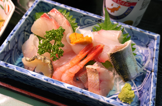 新潟「本町鈴木鮮魚」 日本海の幸で朝から乾杯！魚屋の肴にうっとり