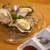 新宿「UMIバル 新宿店」 牡蠣とチーズの迫力楽しむおしゃれ系バル[PR]