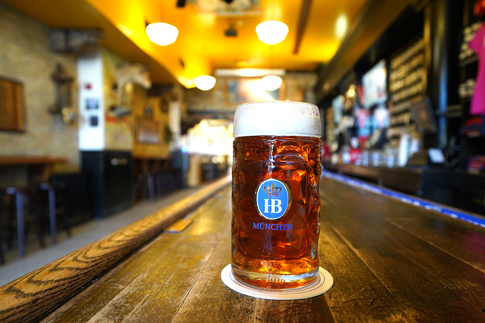 ミルウォーキー「Old German Beer Hall」禁酒法で衰退したビアホール文化を取り戻す