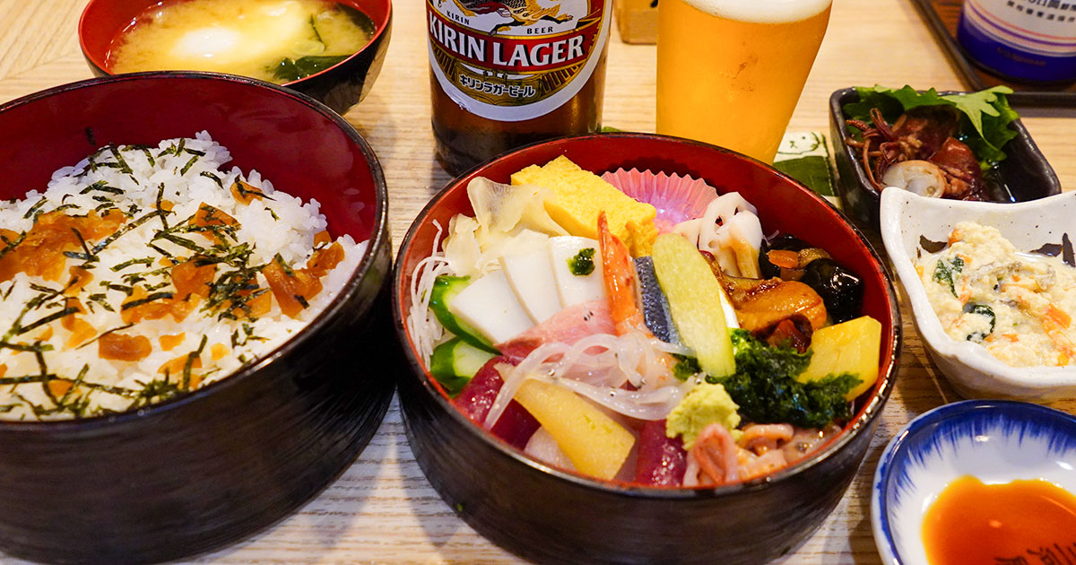 中野『三河屋』昭和7年創業の大衆割烹。チラシ寿司は最高の肴