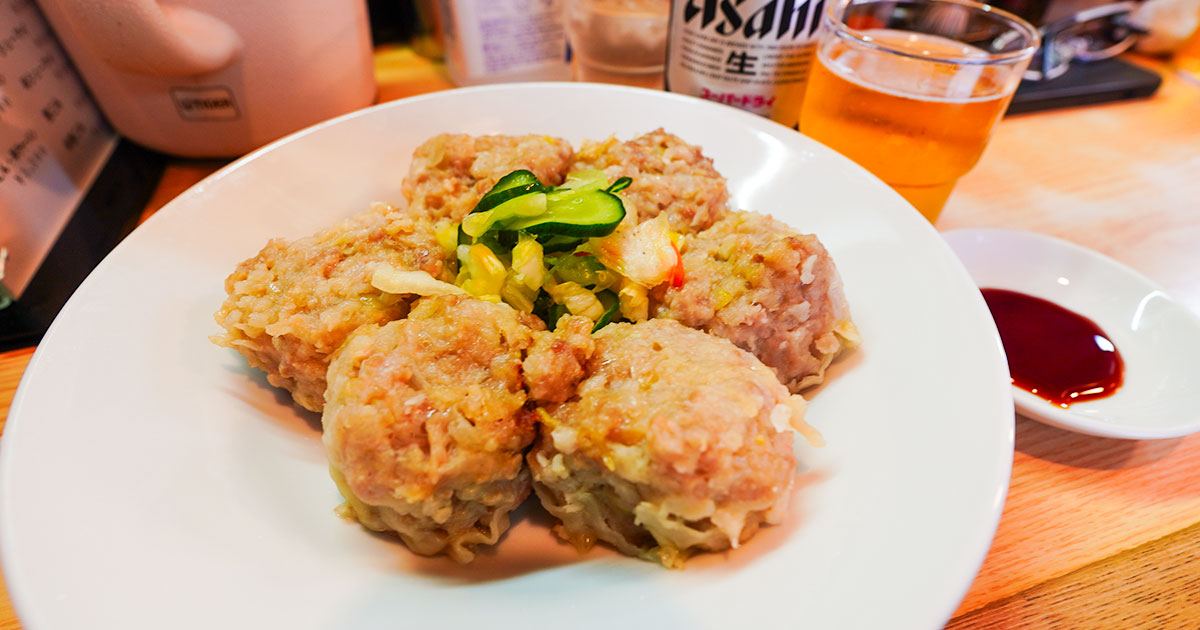 三軒茶屋『長崎』誰もが驚く巨大シューマイでビールが進む、三角地帯の名物店で昼飲みを