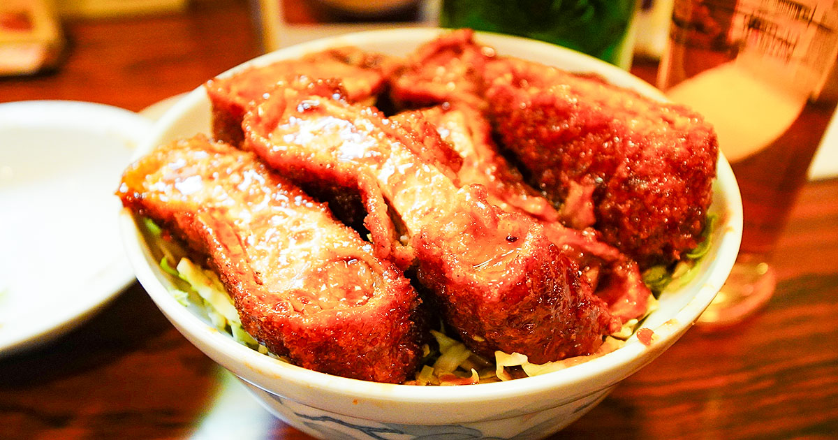 北千住『キッチンフライパン』創業50年！会津の名店の味を継ぐ極厚ソースカツ丼に舌鼓