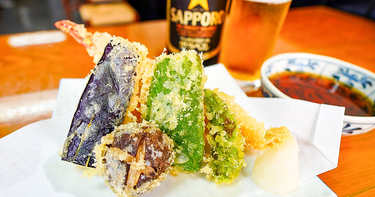 盛岡『直利庵』150年続く蕎麦の名店でお昼酒！パリッとした天ぷらに鷲の尾が進む