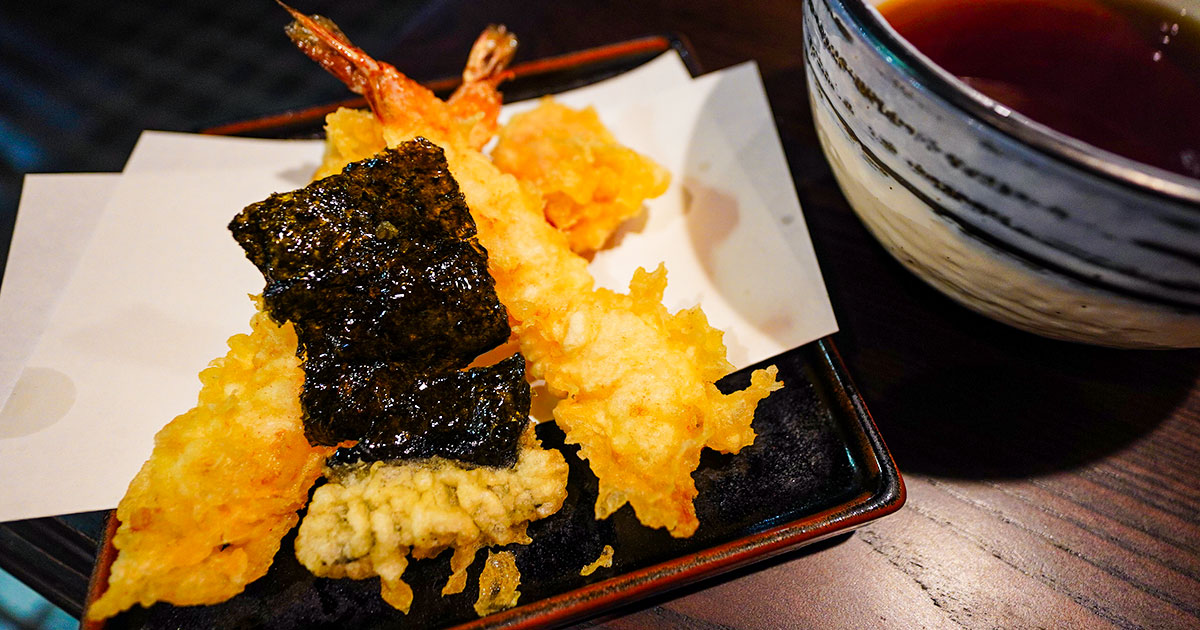 新宿『手打蕎麦 渡邊』天抜きで昼飲み!西口で50年続く家族経営の蕎麦の名店