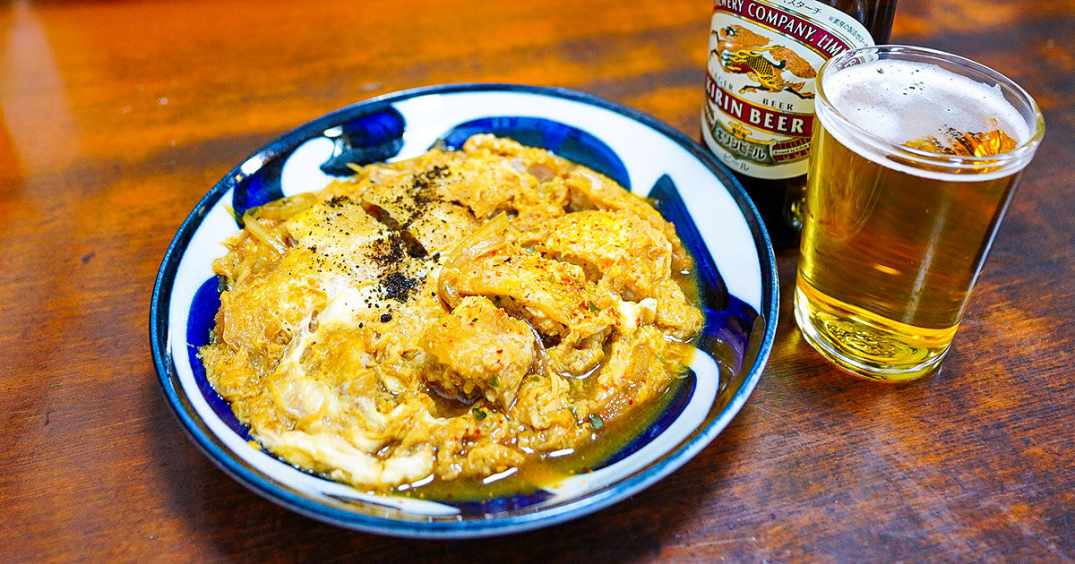 人形町『東嶋屋』140年続く蕎麦の名店、出汁香る「かつ煮」で粋に飲む