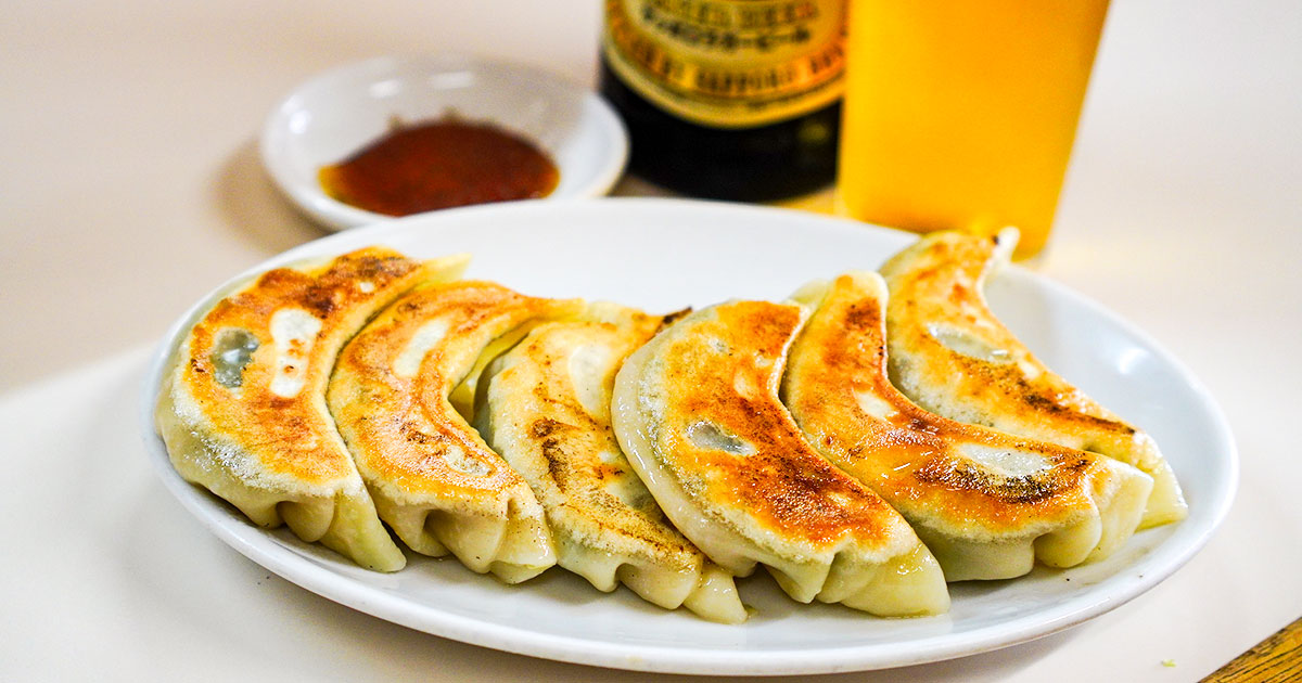 王子『杏花村』1985年創業、大ぶり餃子と五目ヤキソバで楽しむ町中華の昼下がり