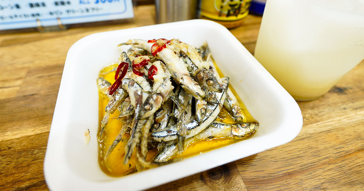 昼は魚屋、夜は立ち飲み！横浜・綱島『早鈴直売所』で三浦の朝どれ鮮魚を味わう