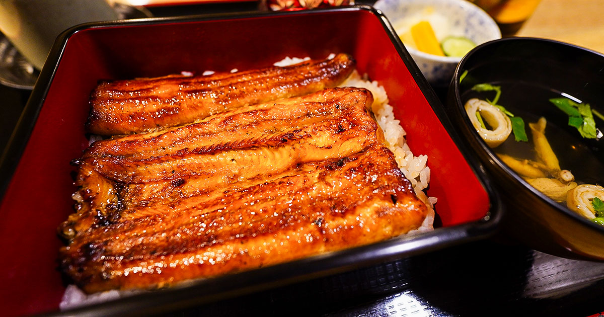 御茶ノ水『神田明神下 喜川』明治29年創業!裏参道の名店で良心価格のうな重を味わう