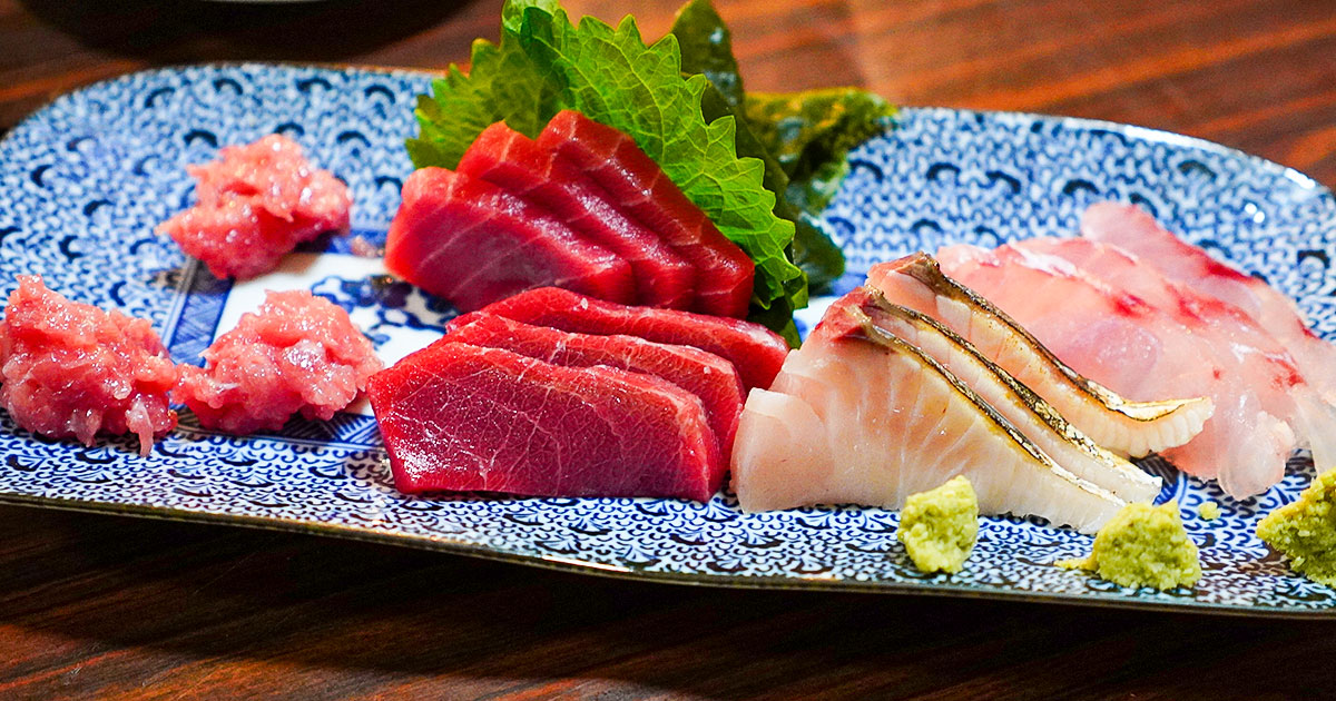 西大井『とりいち』昭和53年創業もつ焼き店でこの刺身！絶品海鮮と銘酒が揃う2世代酒場