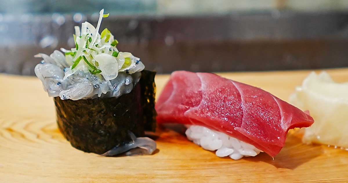 船橋『立喰鮨 吉光 北口店』名物の漬けと安旨な天然インドマグロで乾杯！首都圏でも貴重な立ち食いスタイル