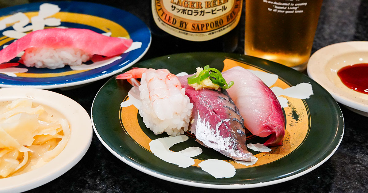 新宿『回転寿司 沼津港』鮮度抜群の駿河湾の幸と地酒で乾杯!職人技が光る実力派